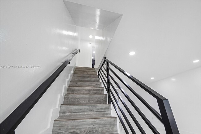 Building Photo - 131 NE 77th St