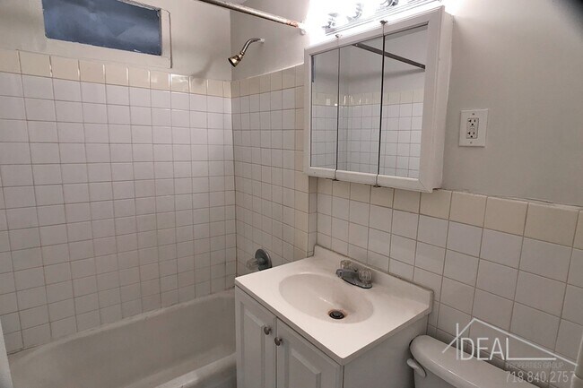 Foto del edificio - 285 9th Street #3R