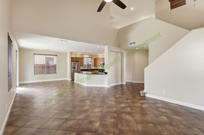 Building Photo - Charming 3-bed/2-bath Gilbert Home in Prime Location!