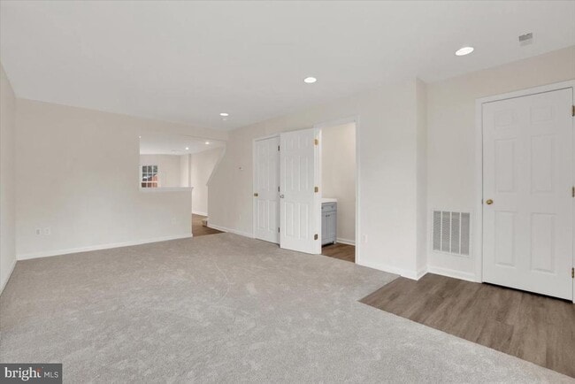 Foto del edificio - 43539 Kiplington Square