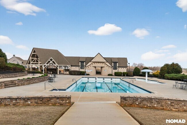 Foto del edificio - 110 Greenview Ct