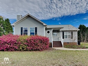 Building Photo - 1112 New Castle Ct