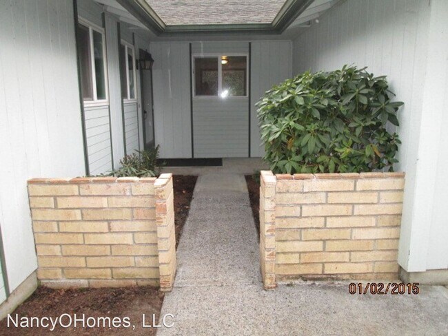 Building Photo - 3 br, 2 bath House - 4803 NE 25th Ct