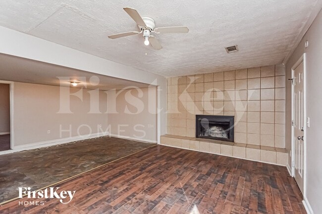 Building Photo - 975 Martin Rd