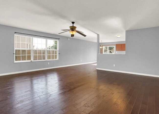 Foto del edificio - 7155 Bobcat Trail Dr