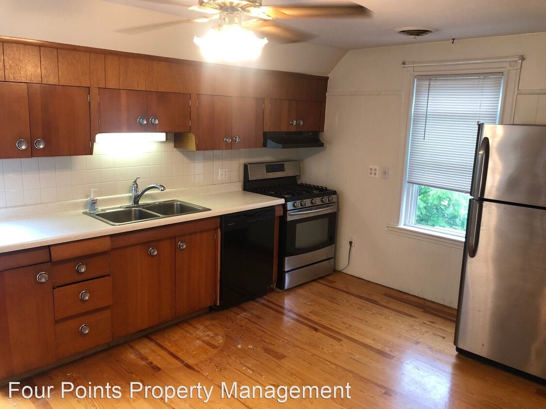 37 Byron St, Haverhill, MA 01835 Room for Rent in Haverhill, MA