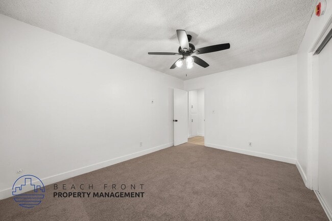 Foto del edificio - 13614 Cordary Ave.