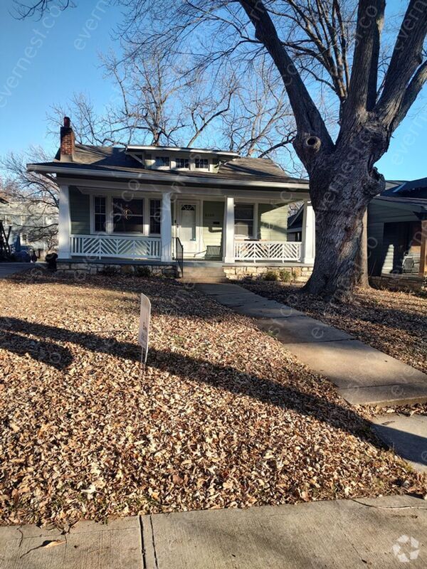 Troost Avenue Lawn Apartments under 2,500 Kansas City, MO 1