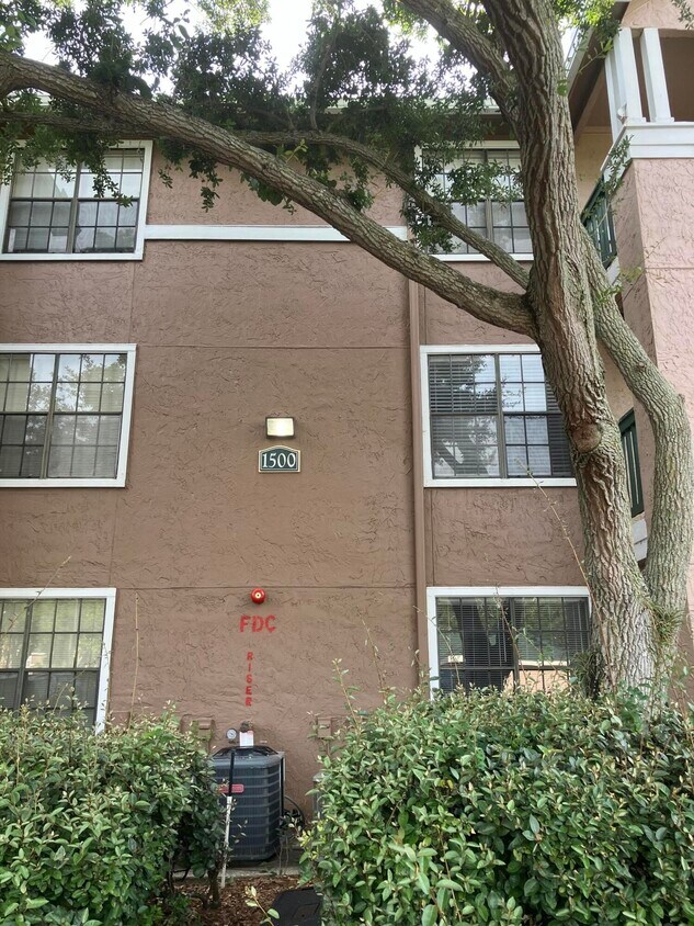 Primary Photo - 7667 N Wickham Rd