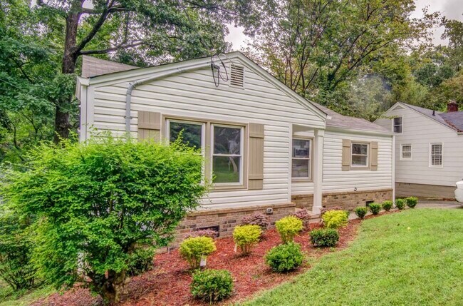 Foto del edificio - 1384 Westmont Rd SW