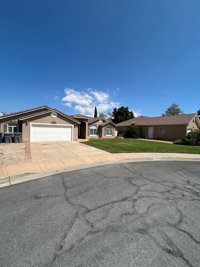 Building Photo - 3598 Red Butte Dr