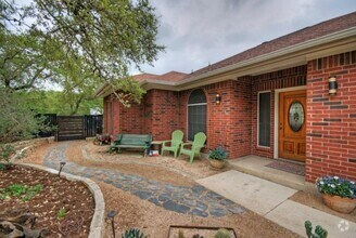 Building Photo - 10400 W Cave Loop