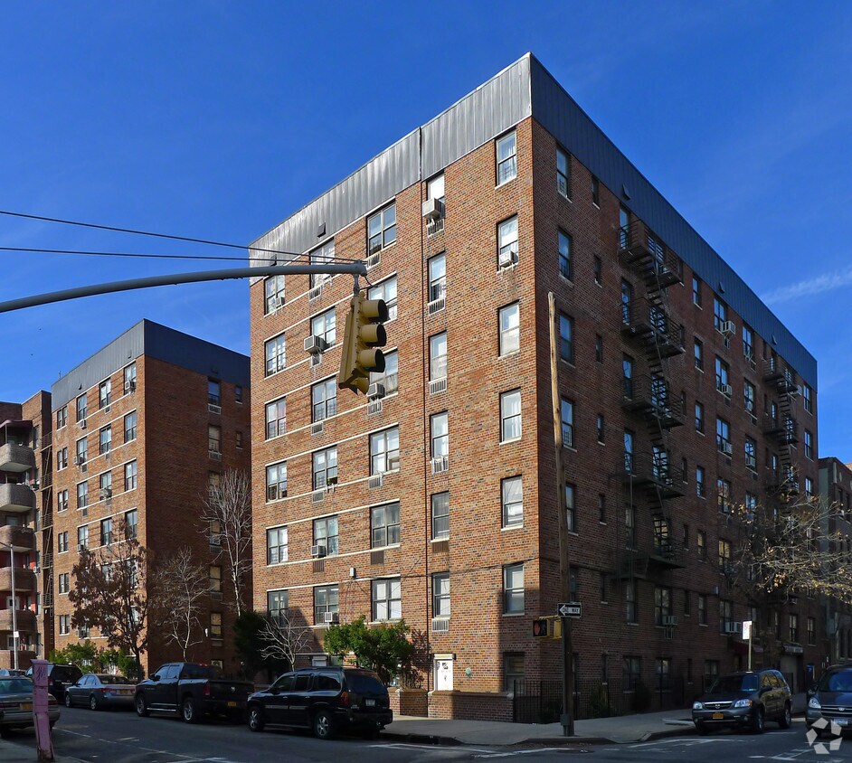 Foto principal - 14825 89th Ave