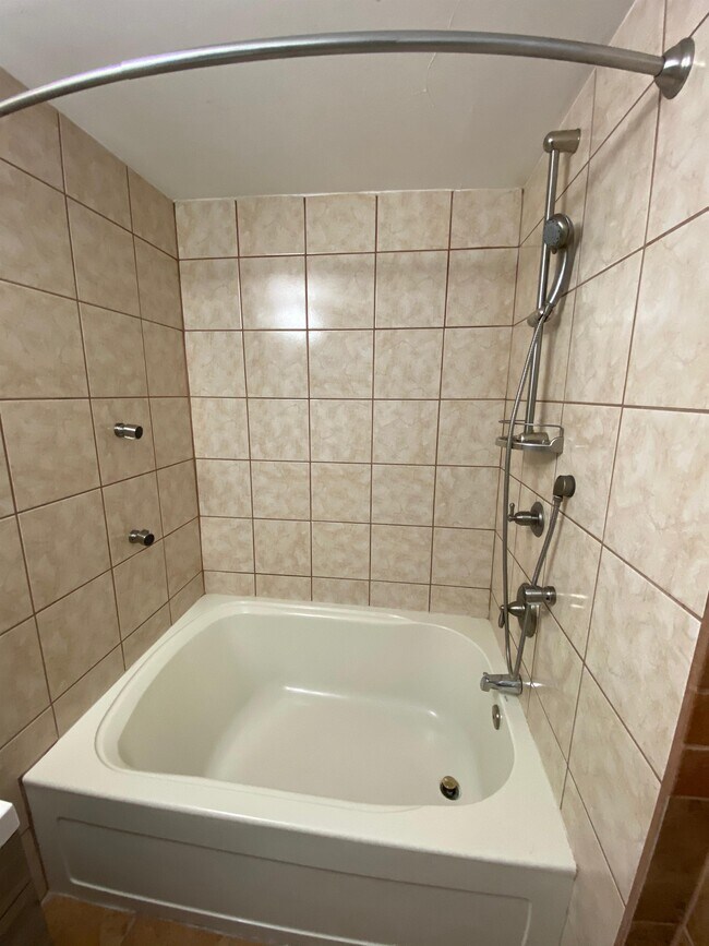 Building Photo - 3728 Coronado Rd