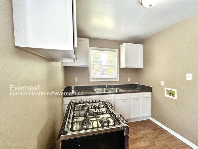 Building Photo - 2767 Filmore Ave