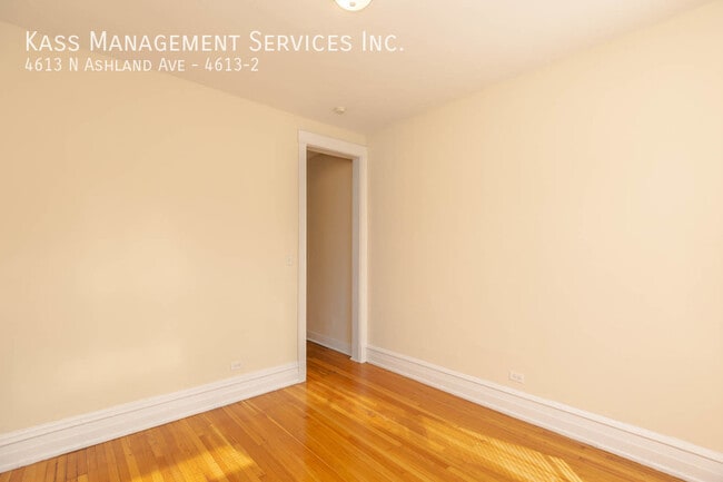 Foto del edificio - 4613 N Ashland Ave