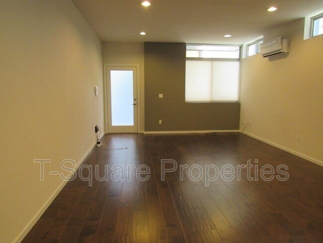 Foto del edificio - 4848 A Delridge Way SW