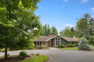 Building Photo - 85 Forest Rd