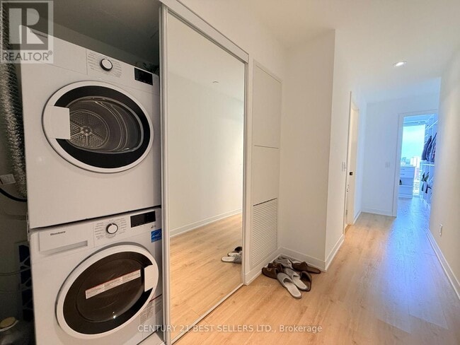 Photo du bâtiment - 319 Jarvis St