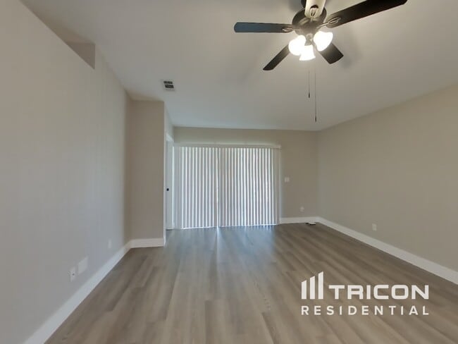 Building Photo - 11217 Summer Star Dr