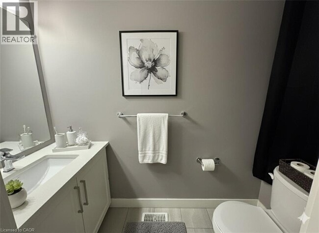 Photo du bâtiment - 3025 Doyle Dr.