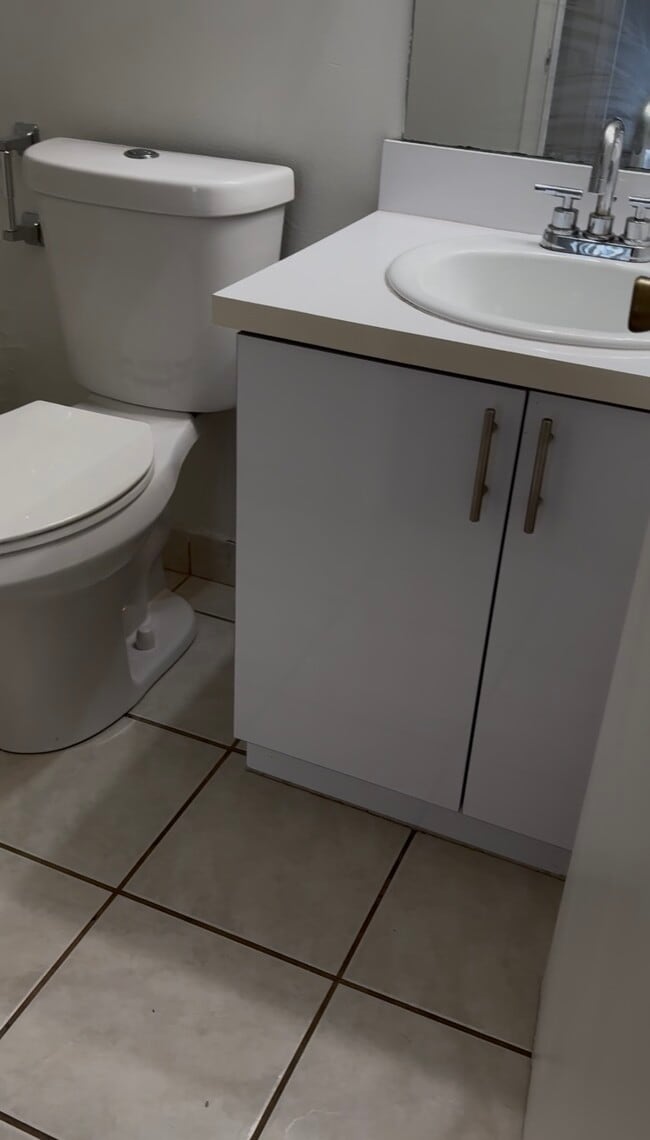 Foto del edificio - 7125 NW 186th St