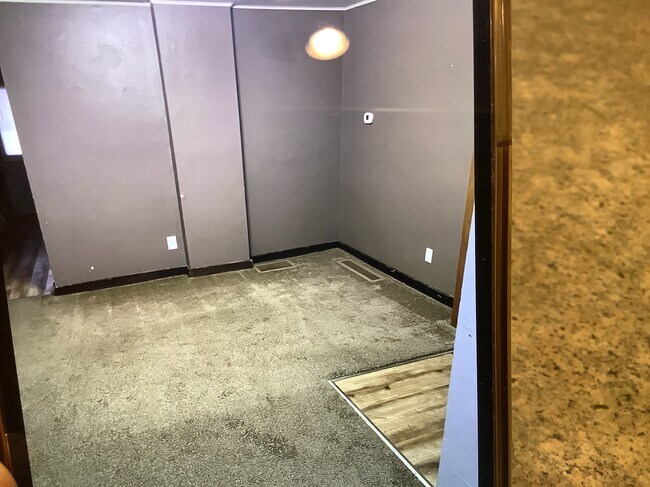 Foto del edificio - 356 E Court St