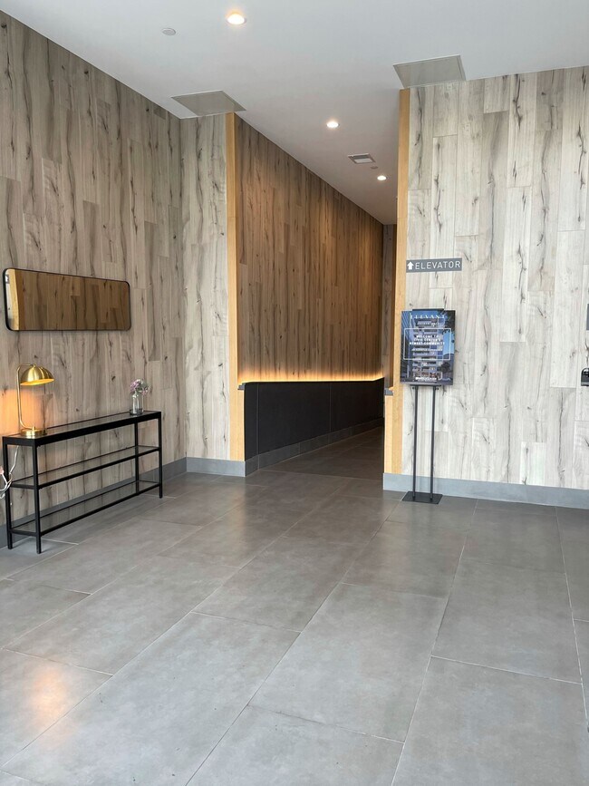 Foto del edificio - 555 Golden Gate Ave