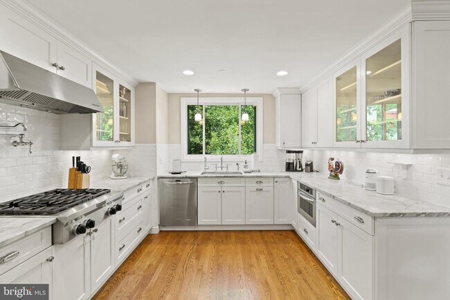 Foto del edificio - 317 N Maple Ave