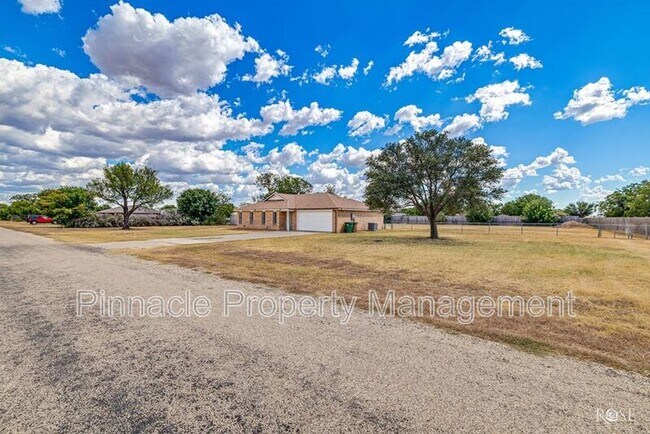 Foto del edificio - 1013 Scott Ln