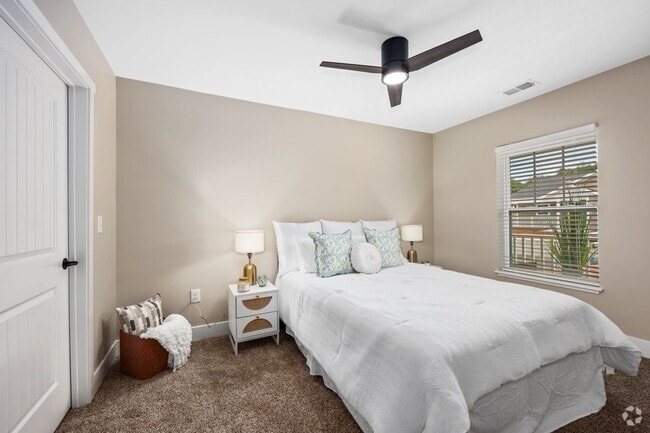Primrose 2 Bed/2 Bath 1350 sqft - The Flats of Acme Village