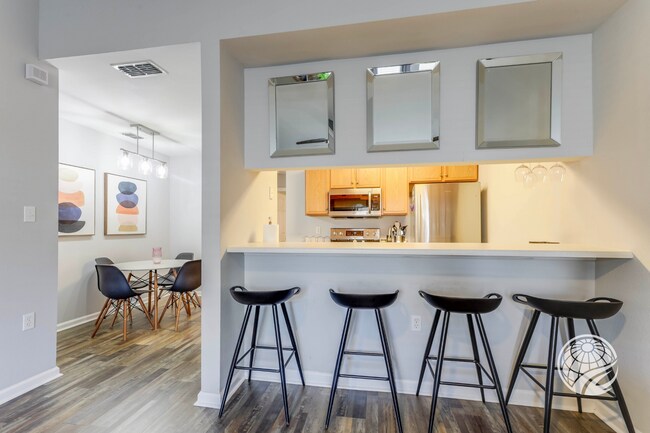 Foto del edificio - 2738 W Tharpe St