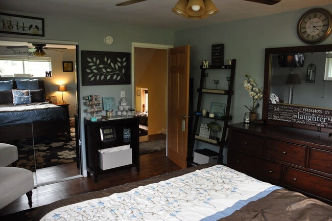 Master Bedroom - 309 Ewings Mill Rd