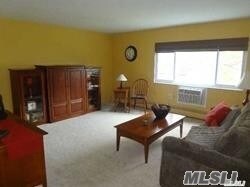 Foto del edificio - 42 Richmond Blvd