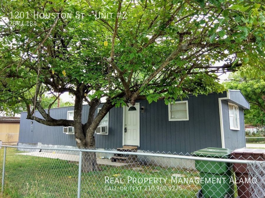 Primary Photo - 1201 Houston St