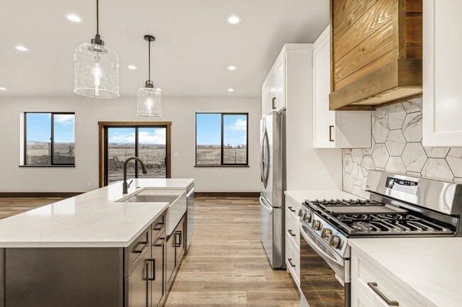 Building Photo - K288LI