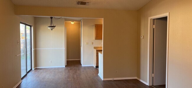 Building Photo - 3 br, 2 bath House - 6851 Arbor Springs Dr