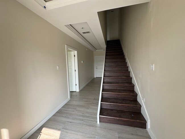 Building Photo - 210 Veracruz Dr