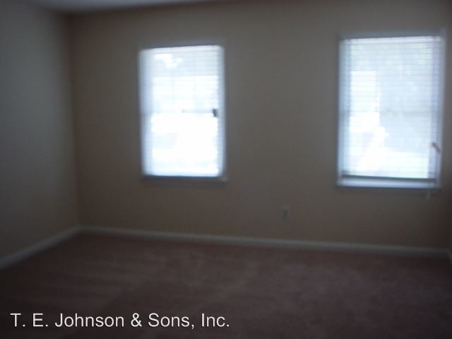 Foto del edificio - 2 br, 1.5 bath House - 180 Summit Street #10