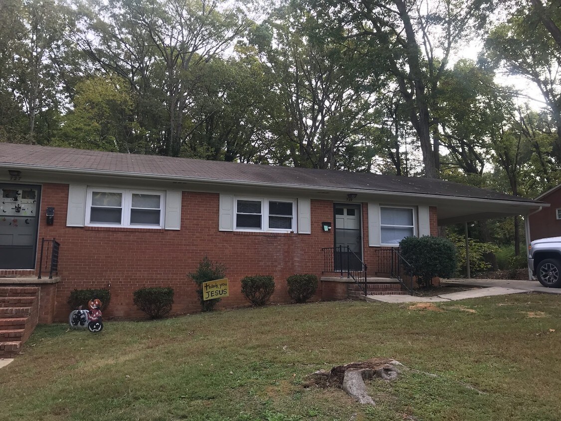 Foto principal - 729 Lee St