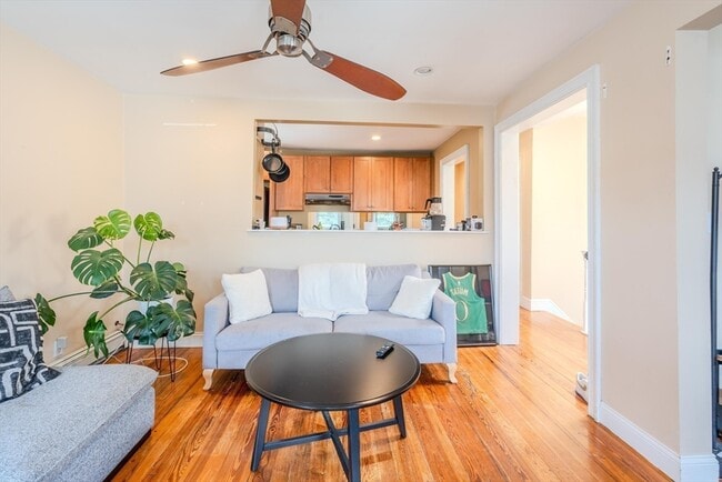 Foto del edificio - 11 Acadia St