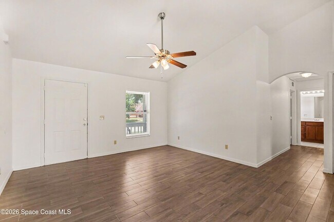 Foto del edificio - 934 Westport St SE