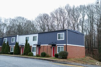 Building Photo - 1000 E Main St