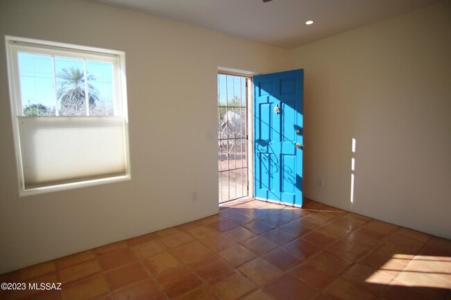 Building Photo - 3525 E Elida St
