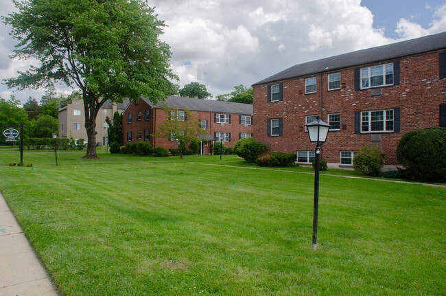 Building Photo - Brynfield Apartments