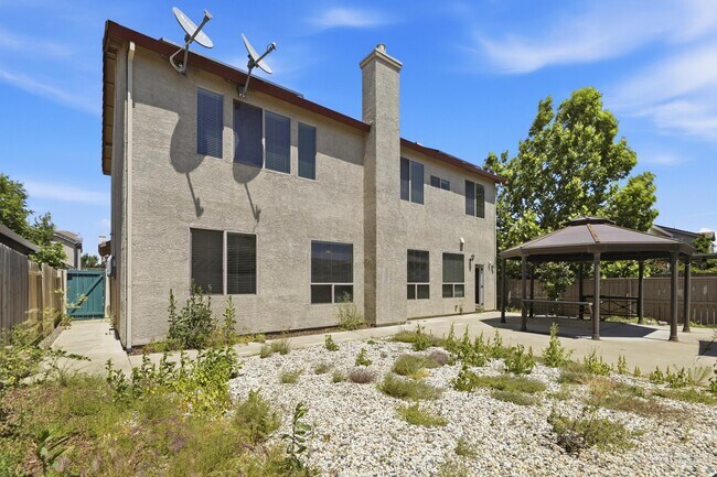 Foto del edificio - 2439 Lincoln Airpark Dr