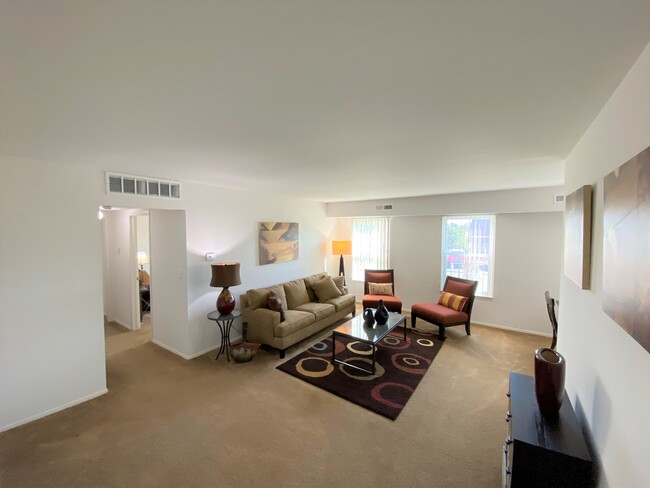 Drakeshire Apartments - Farmington, MI | Apartments.com