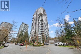Building Photo - 301 Capilano Rd