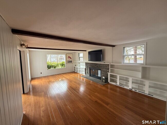 Foto del edificio - 5 Little Brook Rd