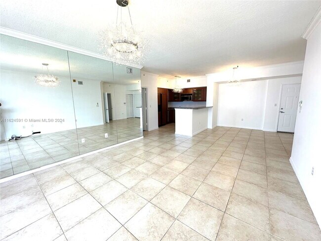 Building Photo - 2080 S Ocean Dr